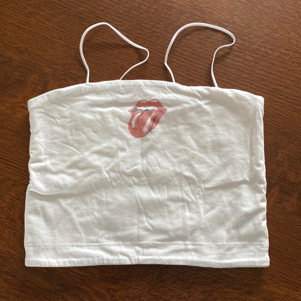 graphic crop top